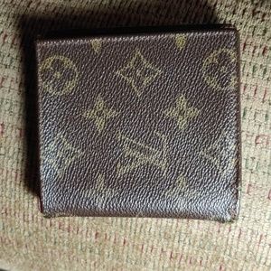 Louis Vuitton bi-fold wallet